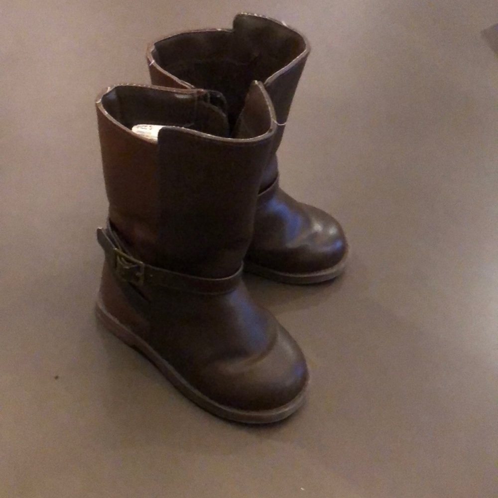 Gymboree boots size 5